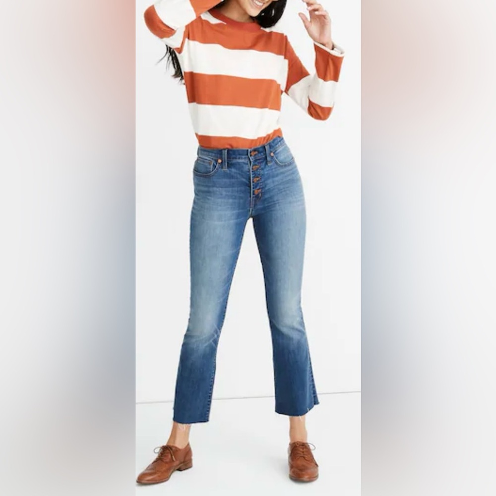 Madewell Cali Demi Boot jeans. Cropped. Raw hem.‎ Button fly. Women size 24